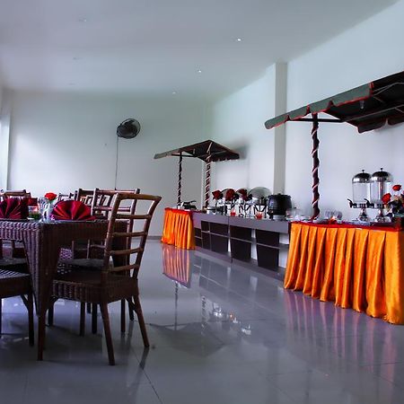 Grand Duta Hotel Palu Luaran gambar